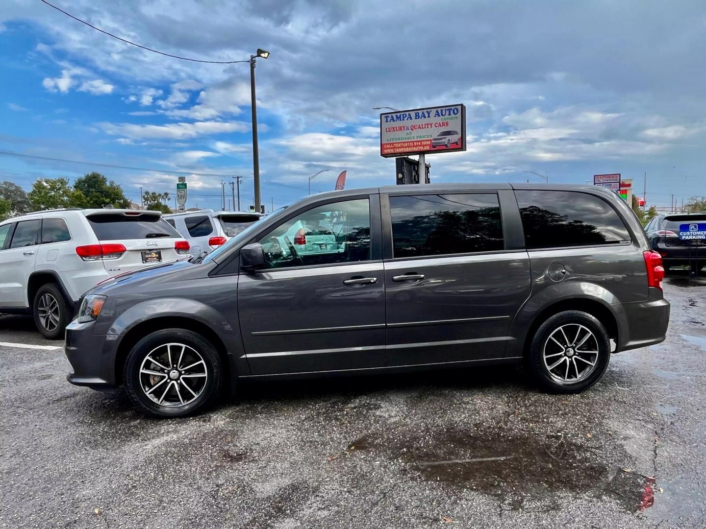 Used 2016 Dodge Grand Caravan SE Plus with VIN 2C4RDGBGXGR285191 for sale in Tampa, FL