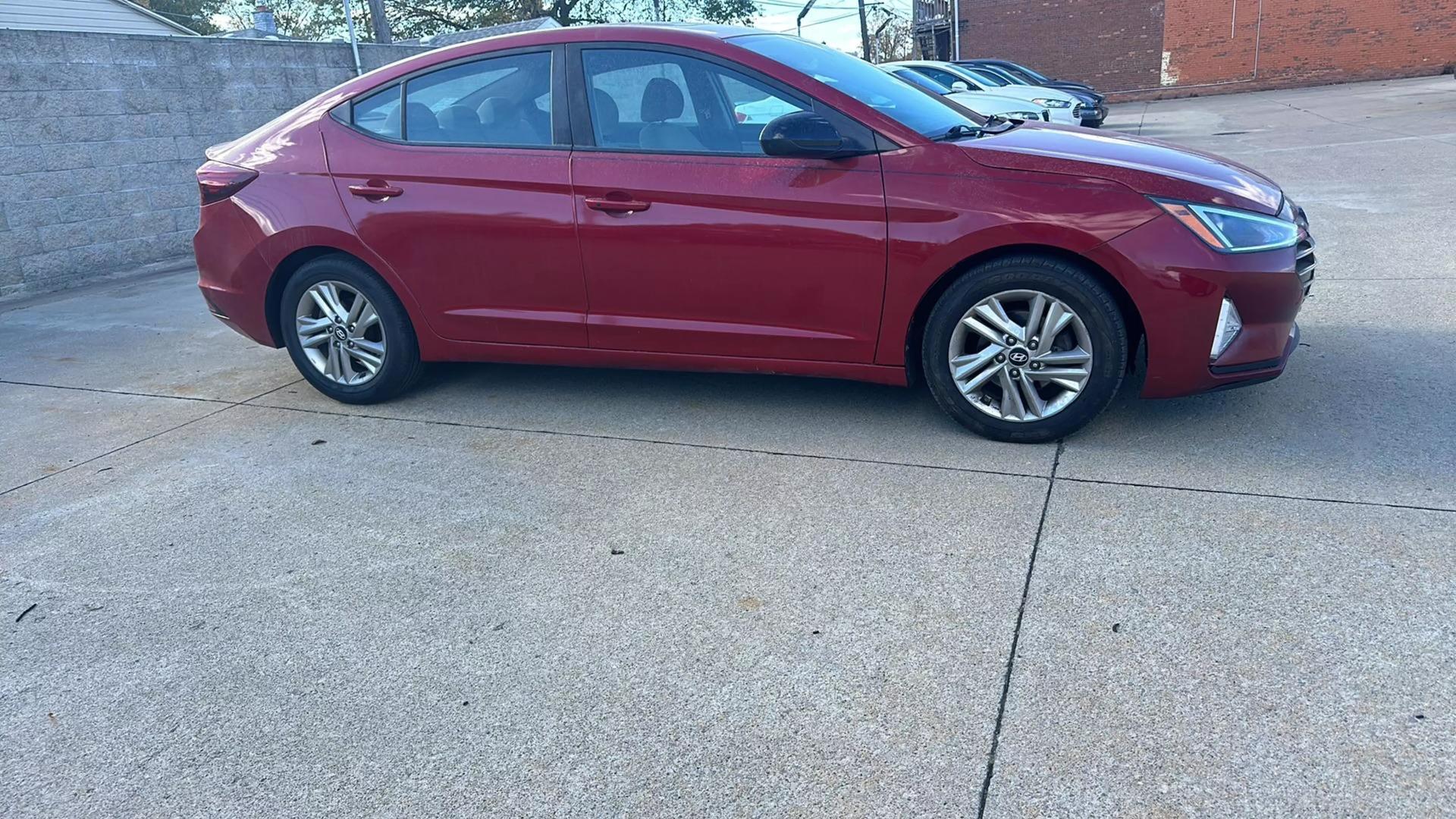 2019 Hyundai Elantra Value Edition photo 7