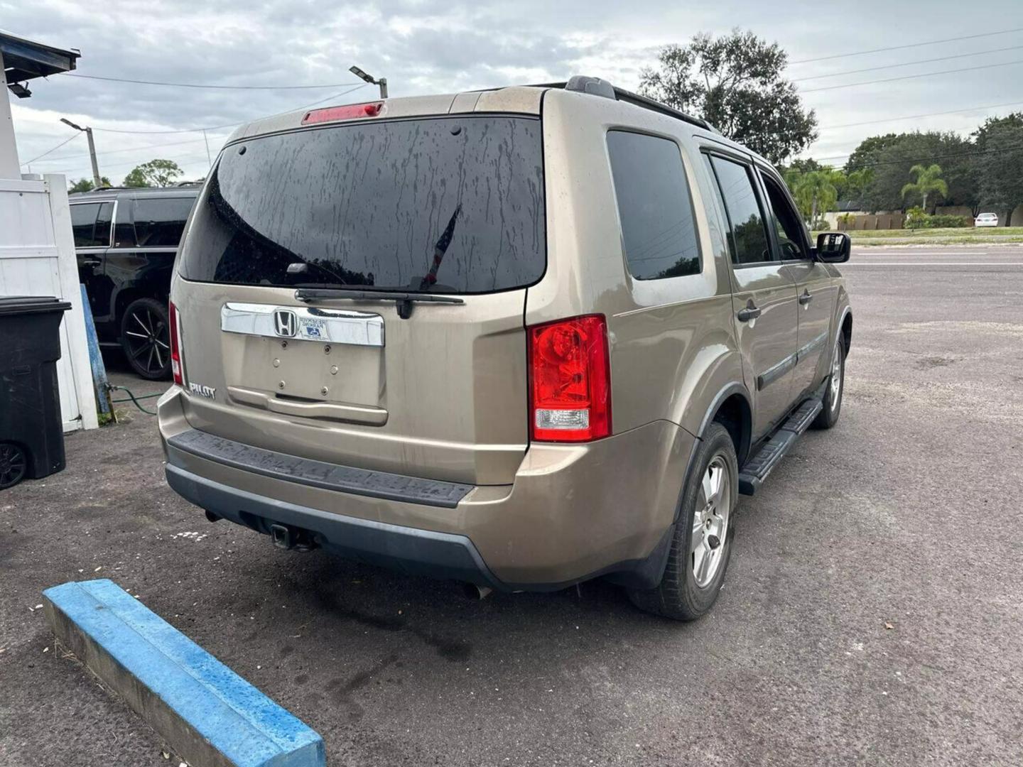 2010 Honda Pilot LX photo 10