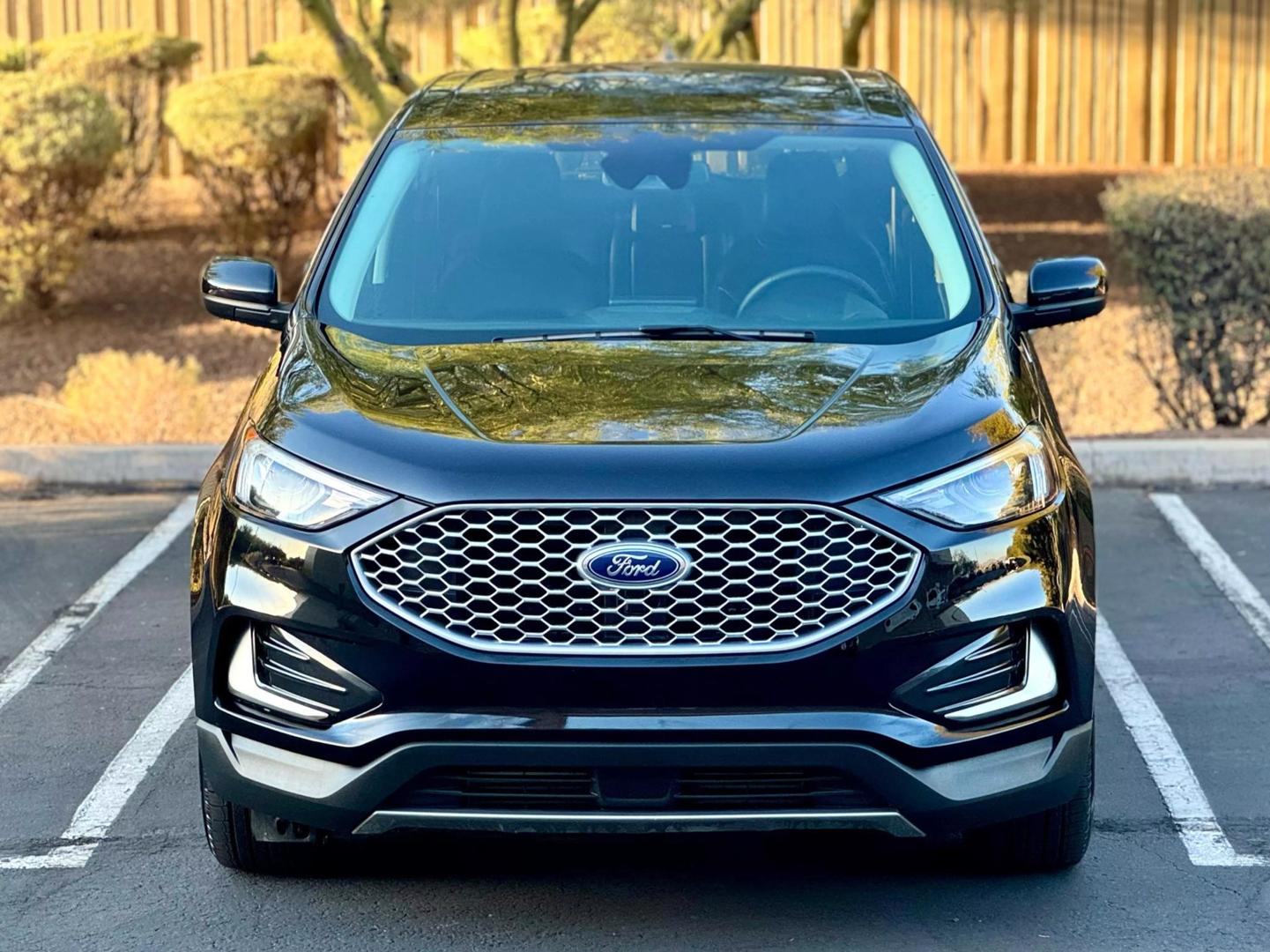 2024 Ford Edge SEL photo 2