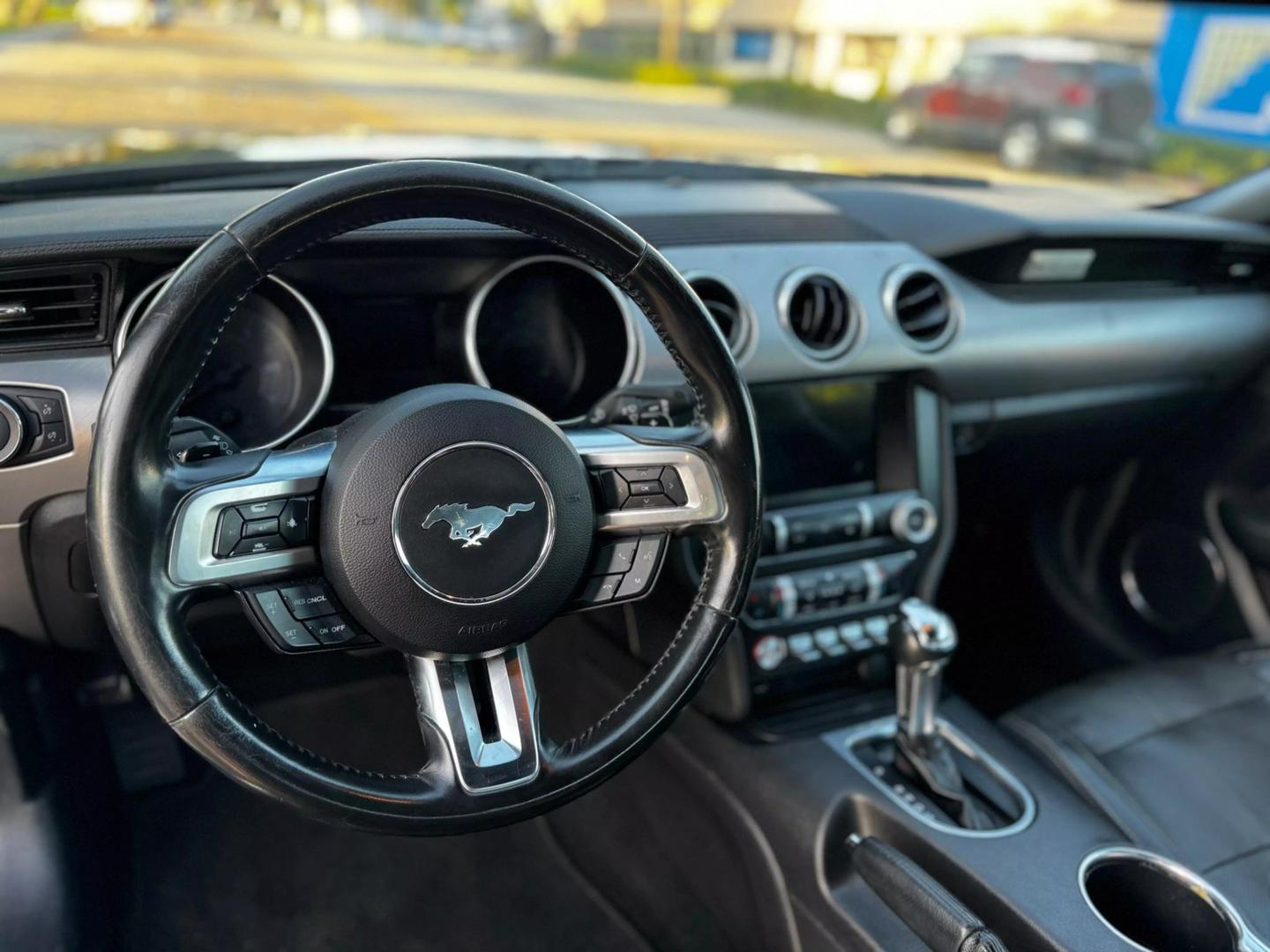 2019 Ford Mustang EcoBoost Premium photo 15