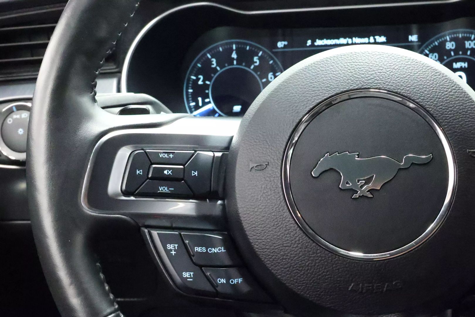 2022 Ford Mustang - Image 22