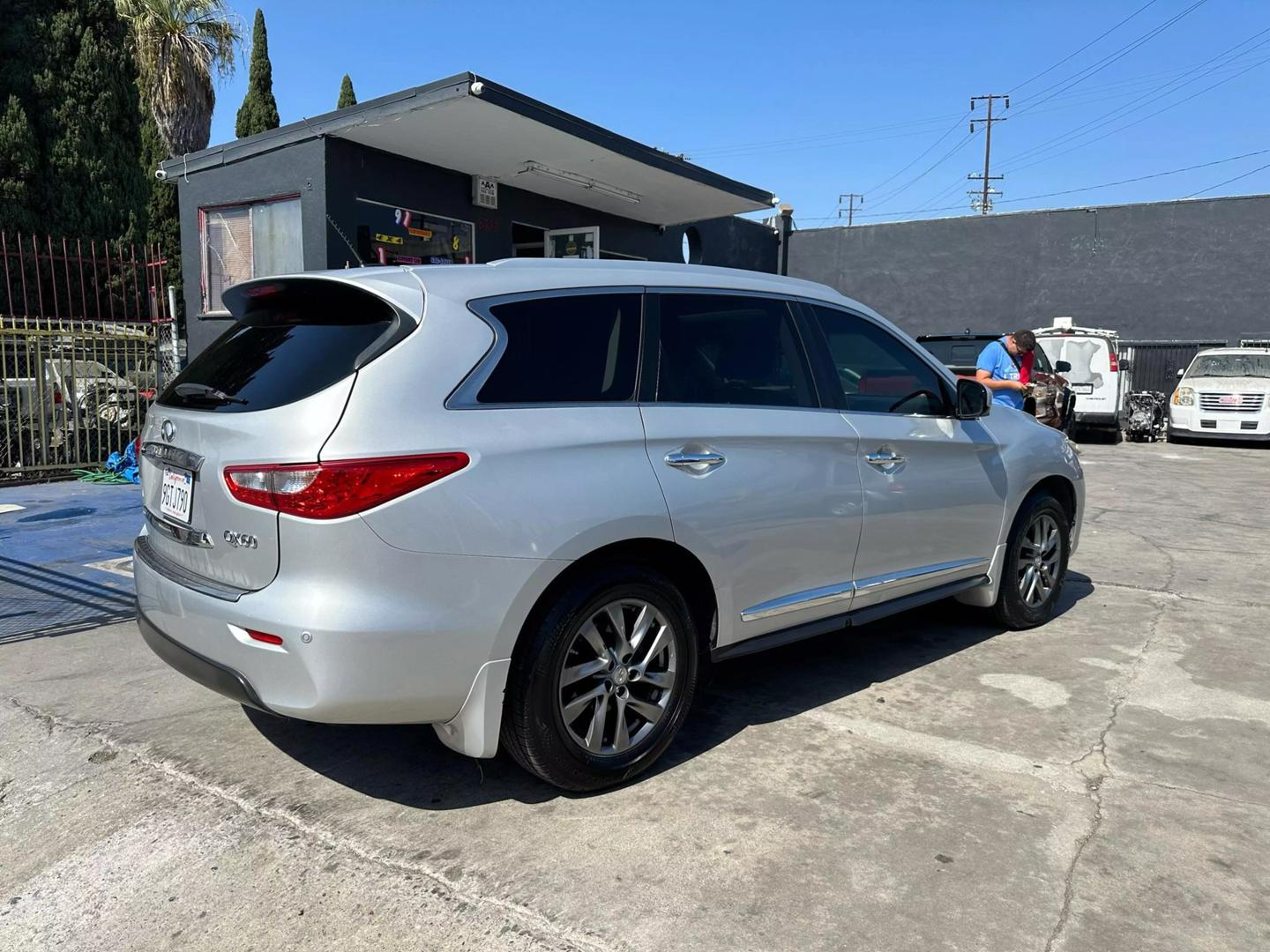 2015 INFINITI QX60 Base photo 6