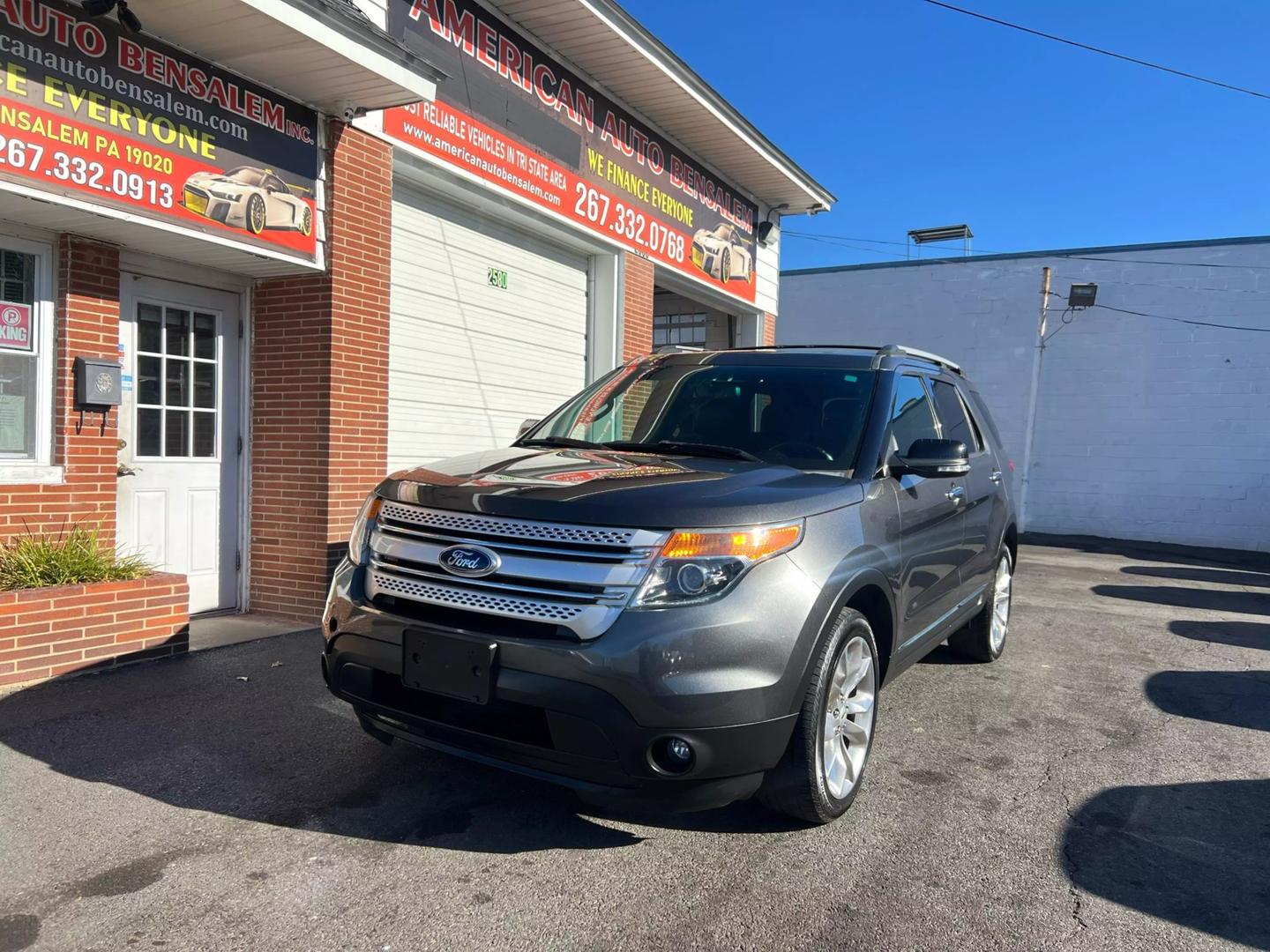 2015 Ford Explorer, a spacious and versatile SUV designed for family comfort and adventure, with a sleek exterior.