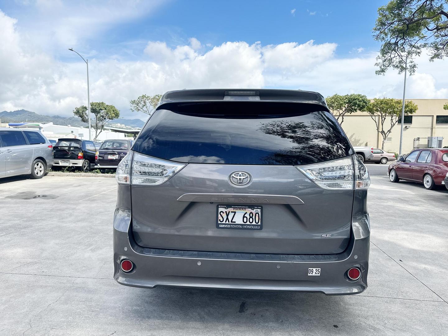 2016 Toyota Sienna SE photo 5