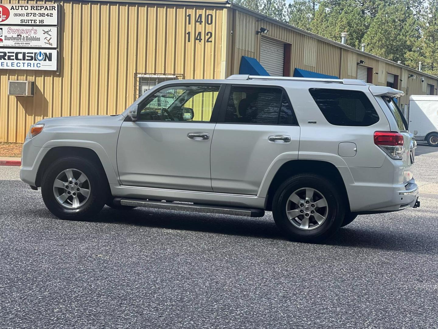 2011 Toyota 4Runner SR5 photo 10