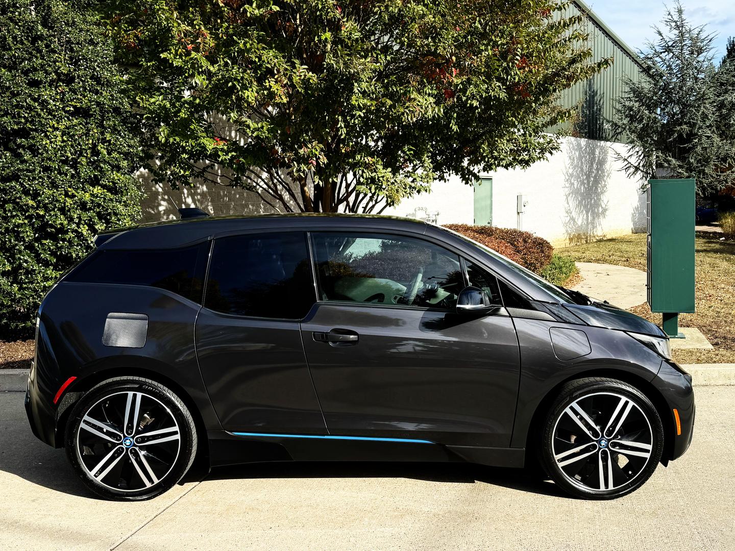 2015 BMW i3 null photo 2