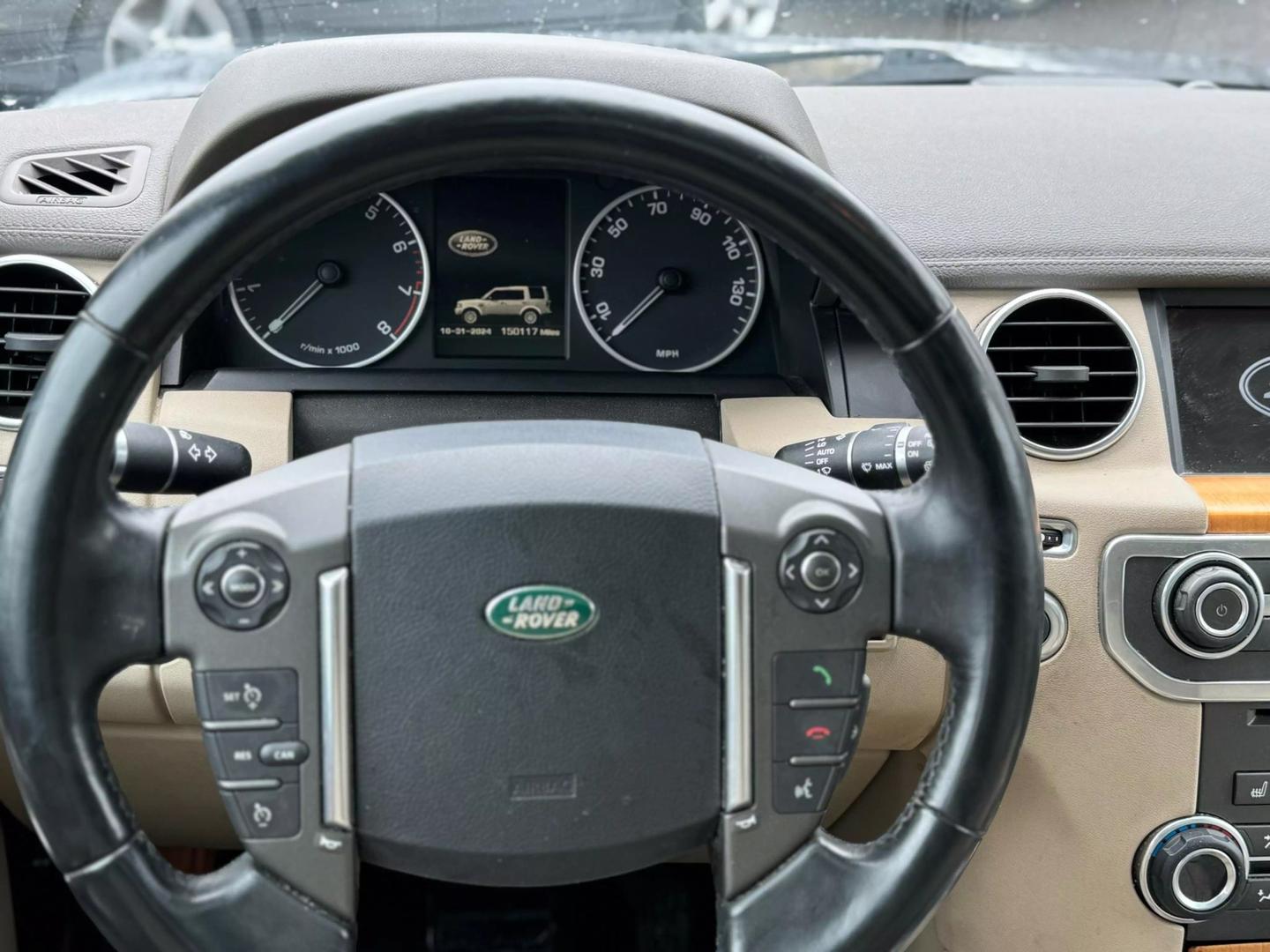 2013 Land Rover LR4 Base photo 21