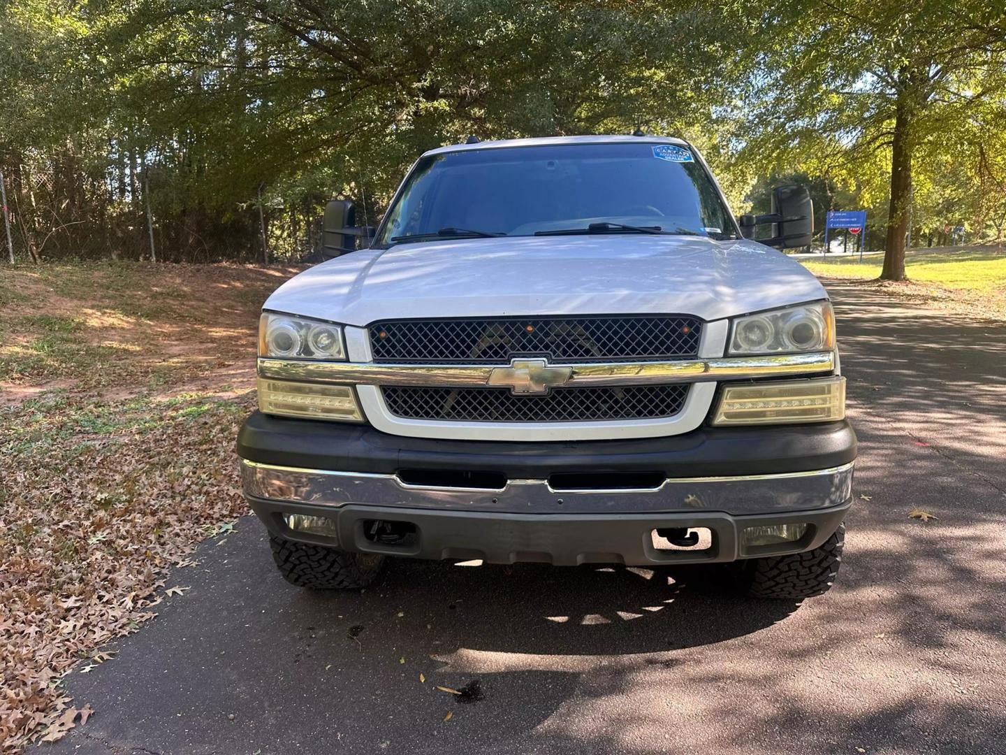 2004 Chevrolet Silverado 2500HD LS photo 3