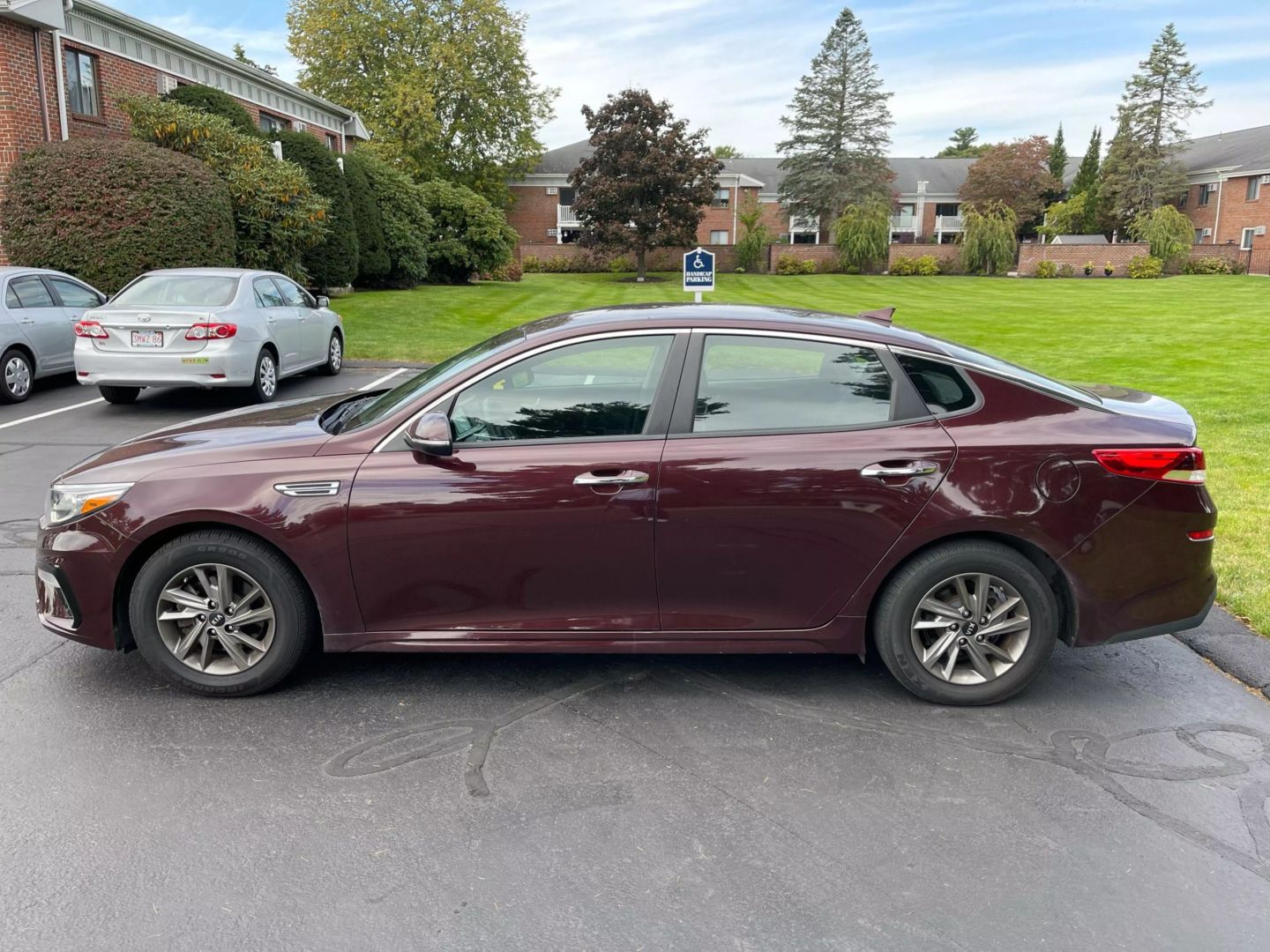 2019 Kia Optima LX photo 8