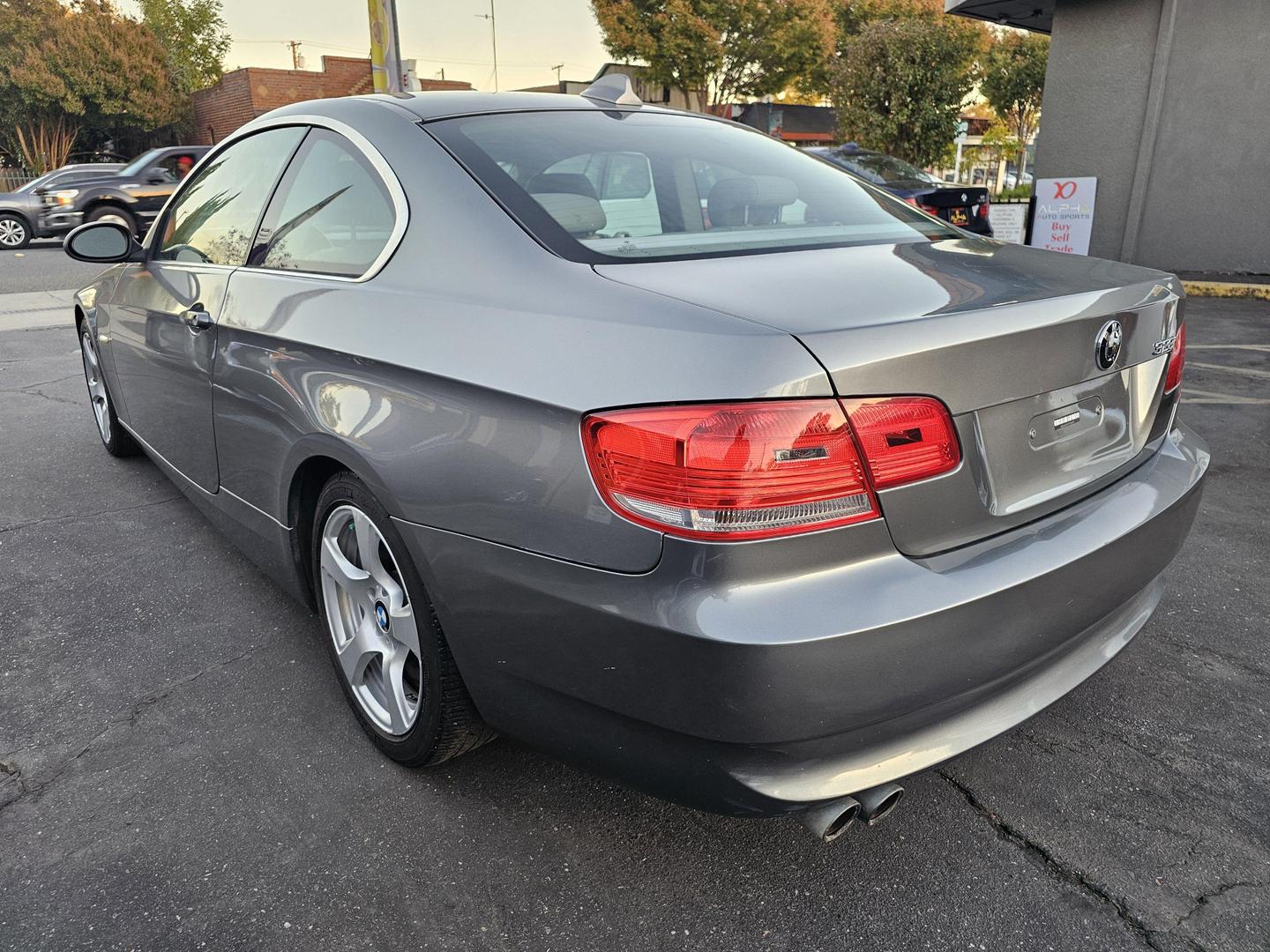 2009 BMW 3 Series 328i photo 8