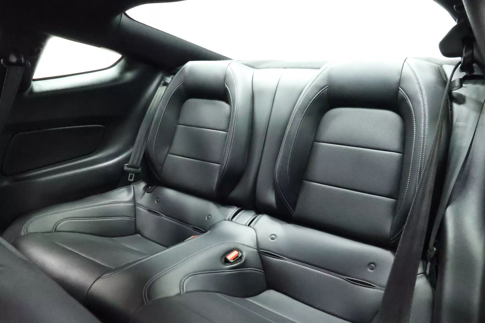 2022 Ford Mustang - Image 46