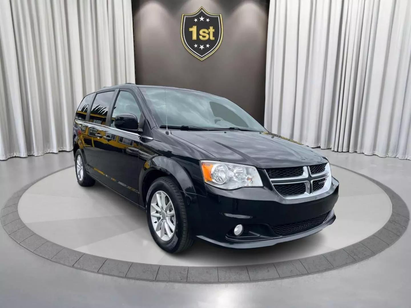 2019 Dodge Grand Caravan SXT photo 2