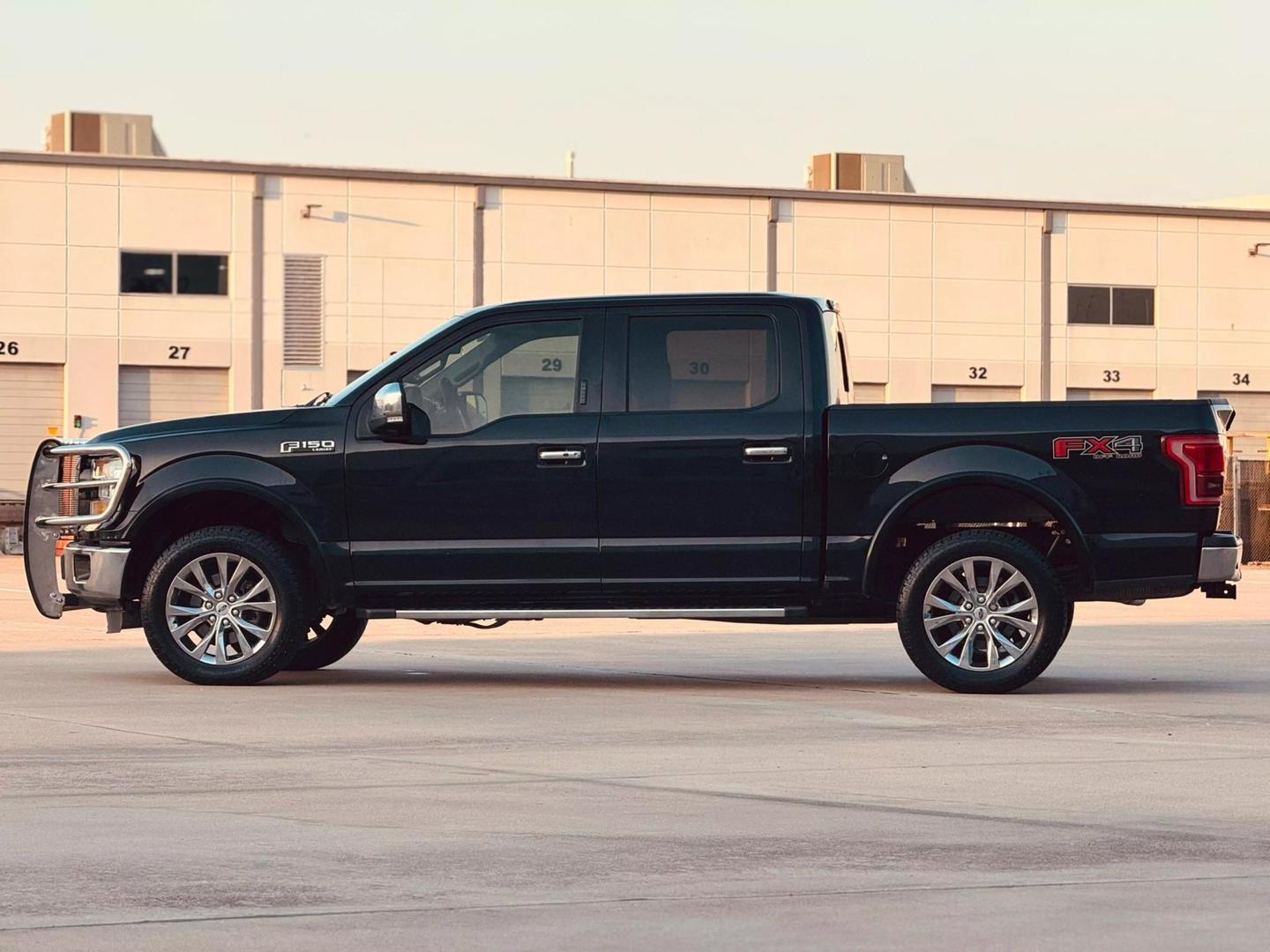 2016 Ford F-150 Lariat photo 9