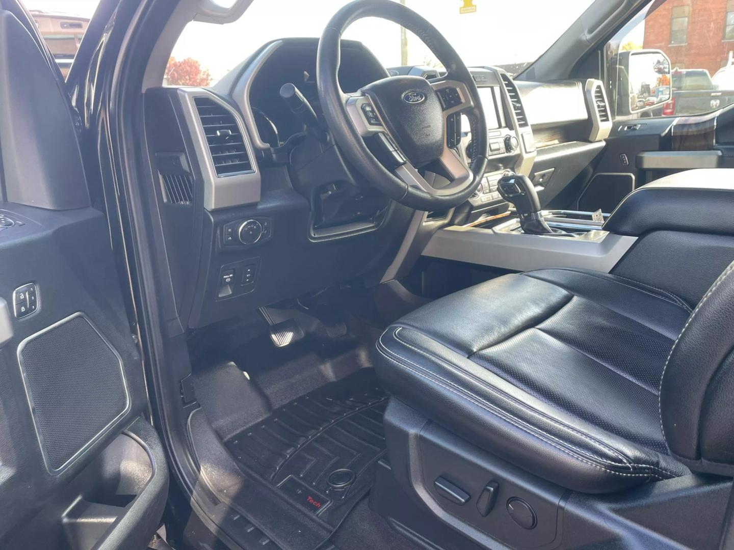 2019 Ford F-150 Lariat photo 8