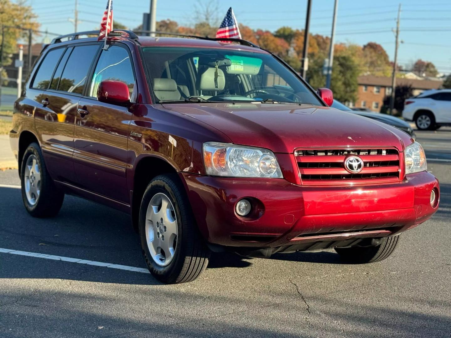 2005 Toyota Highlander Base photo 2