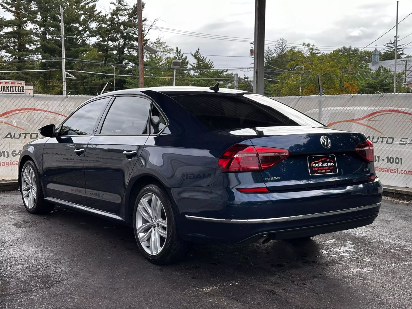 2019 Volkswagen Passat - Image 7