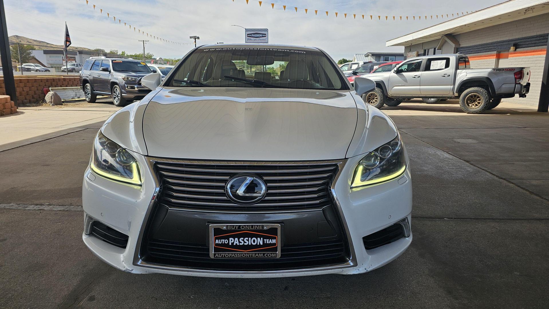 2013 Lexus LS L photo 8