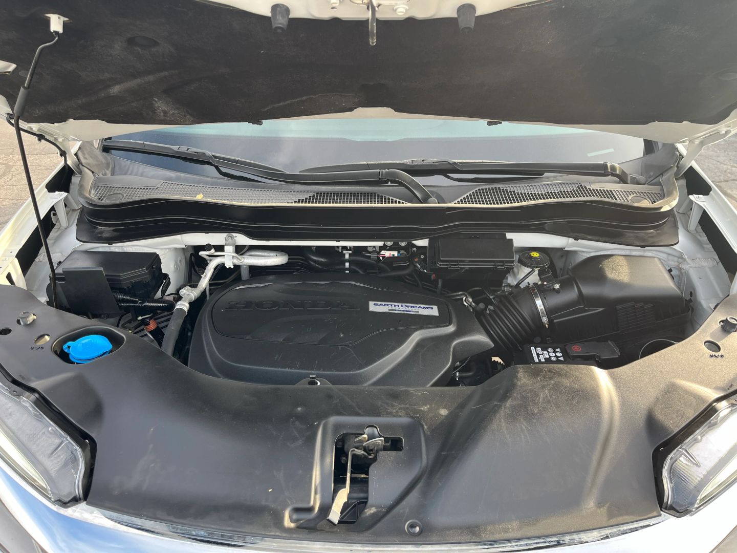 2021 HONDA PILOT SUV V6, I-VTEC, 3.5 LITER TOURING SPORT UTILITY 4D