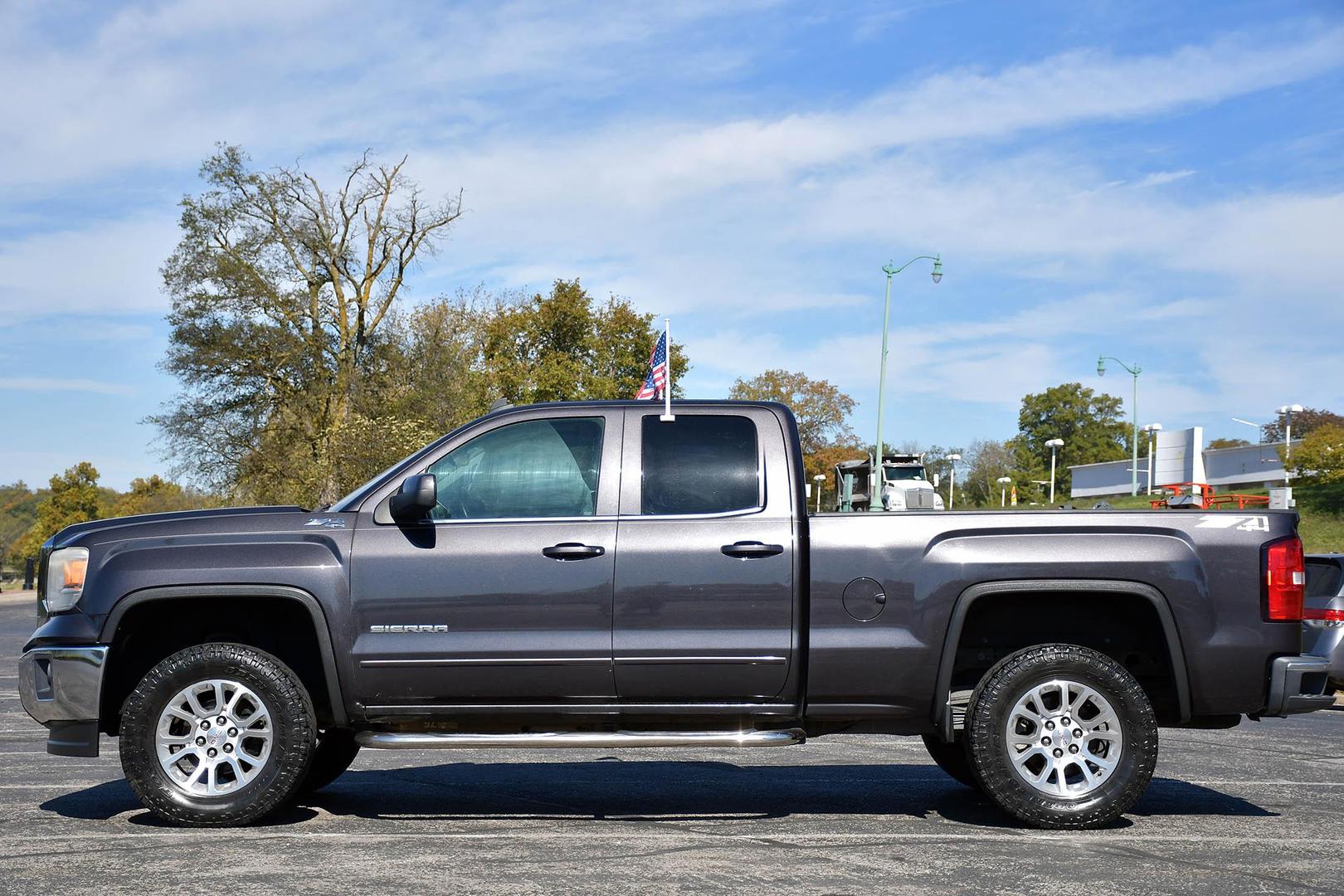 2014 GMC Sierra 1500 SLE photo 8