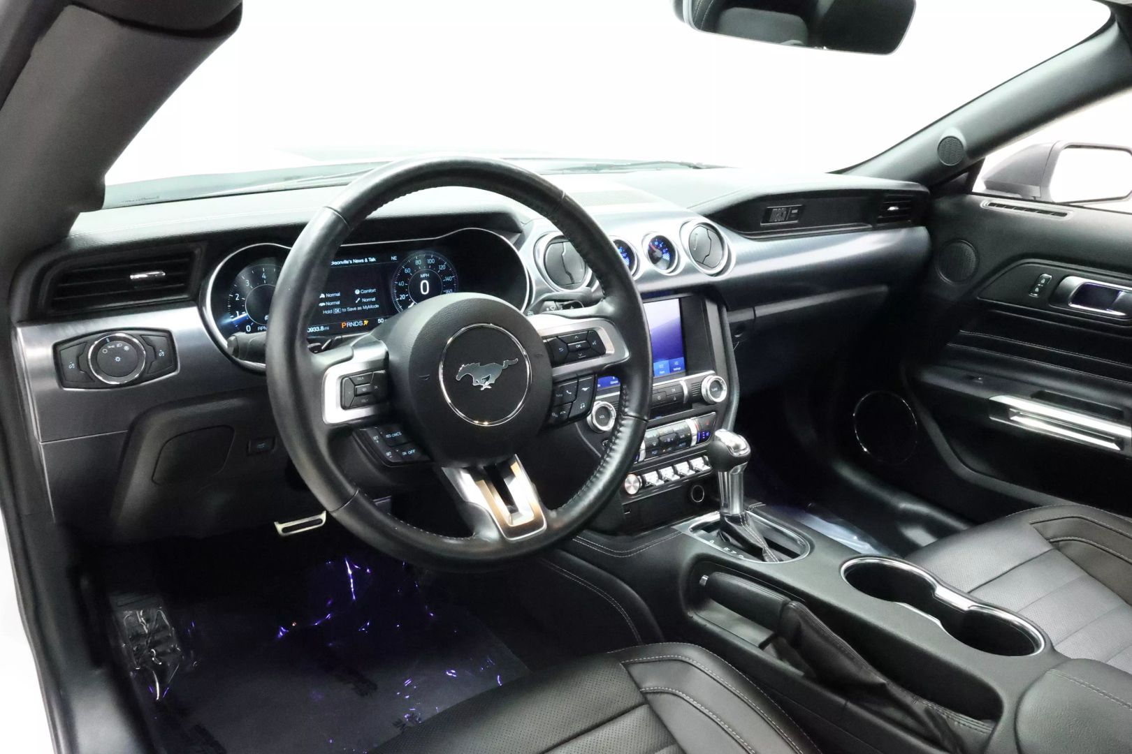 2022 Ford Mustang - Image 2