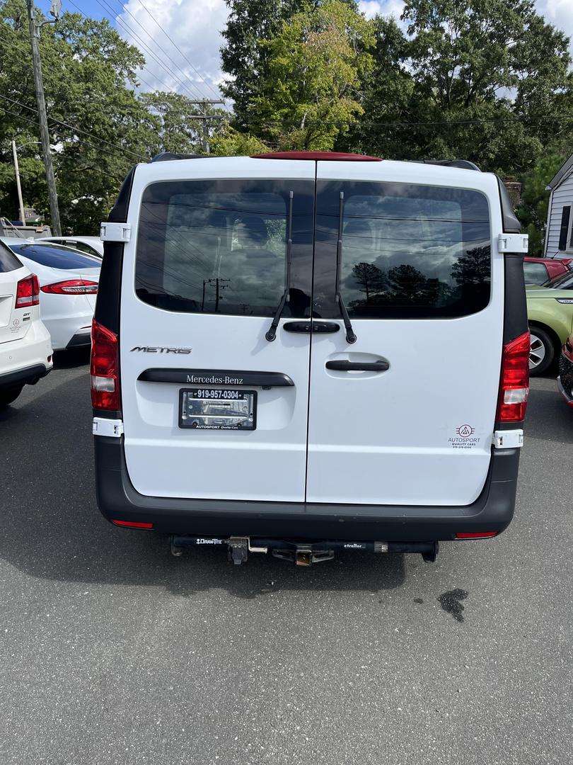 2016 Mercedes-Benz Metris Cargo Van Base photo 9