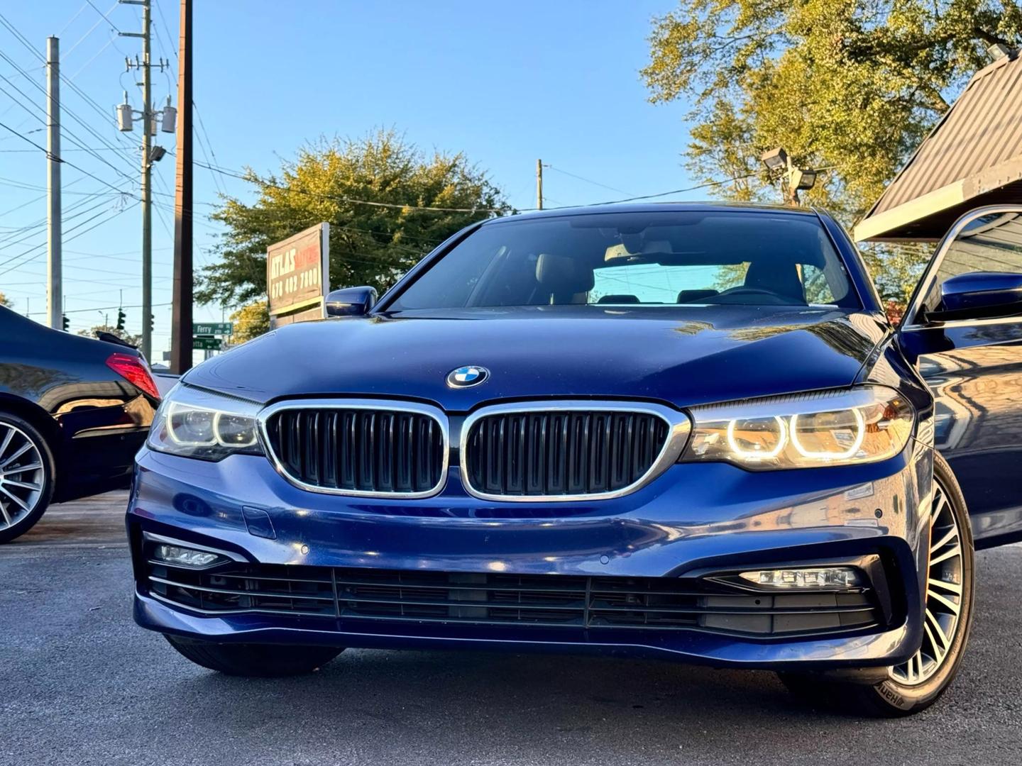 2018 BMW 5 Series 530e photo 10