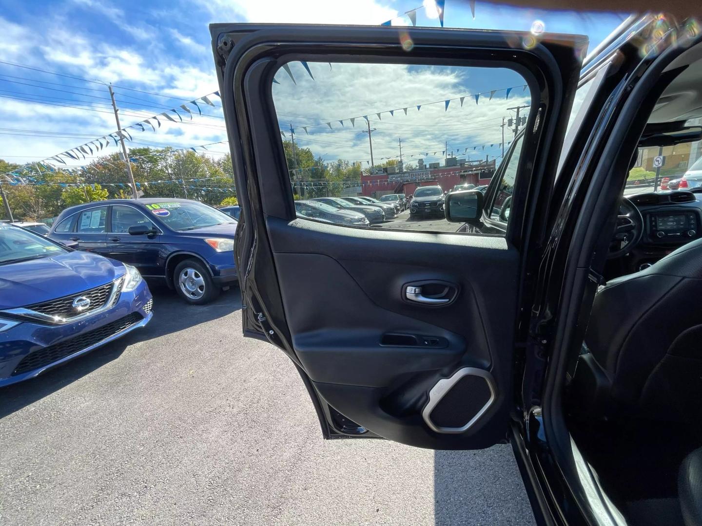 2015 Jeep Renegade Limited photo 55