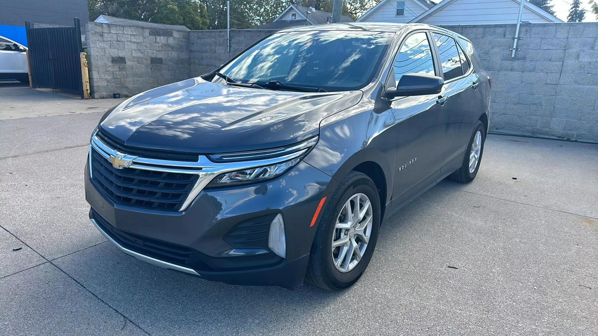 2022 Chevrolet Equinox LT photo 25