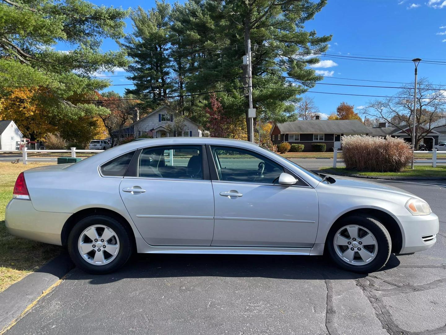 2011 Chevrolet Impala 1FL photo 4