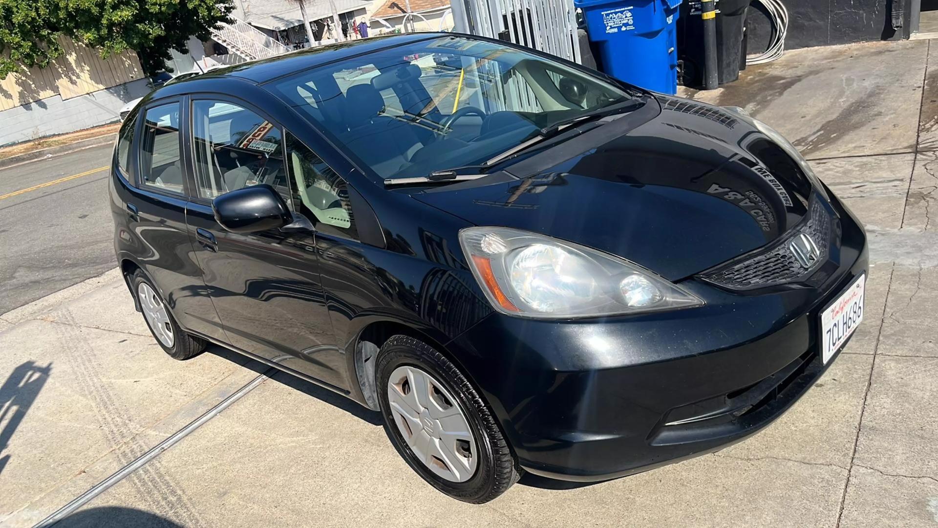 2013 Honda Fit Base photo 4