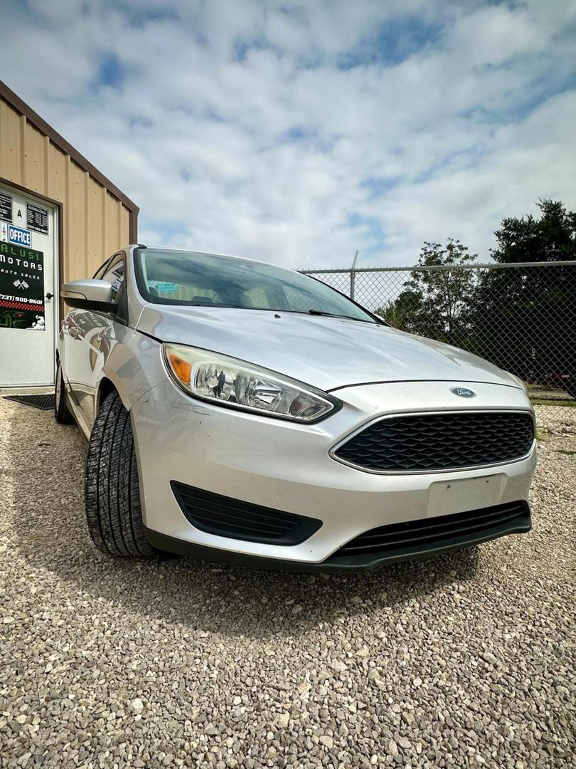 2015 Ford Focus SE photo 3