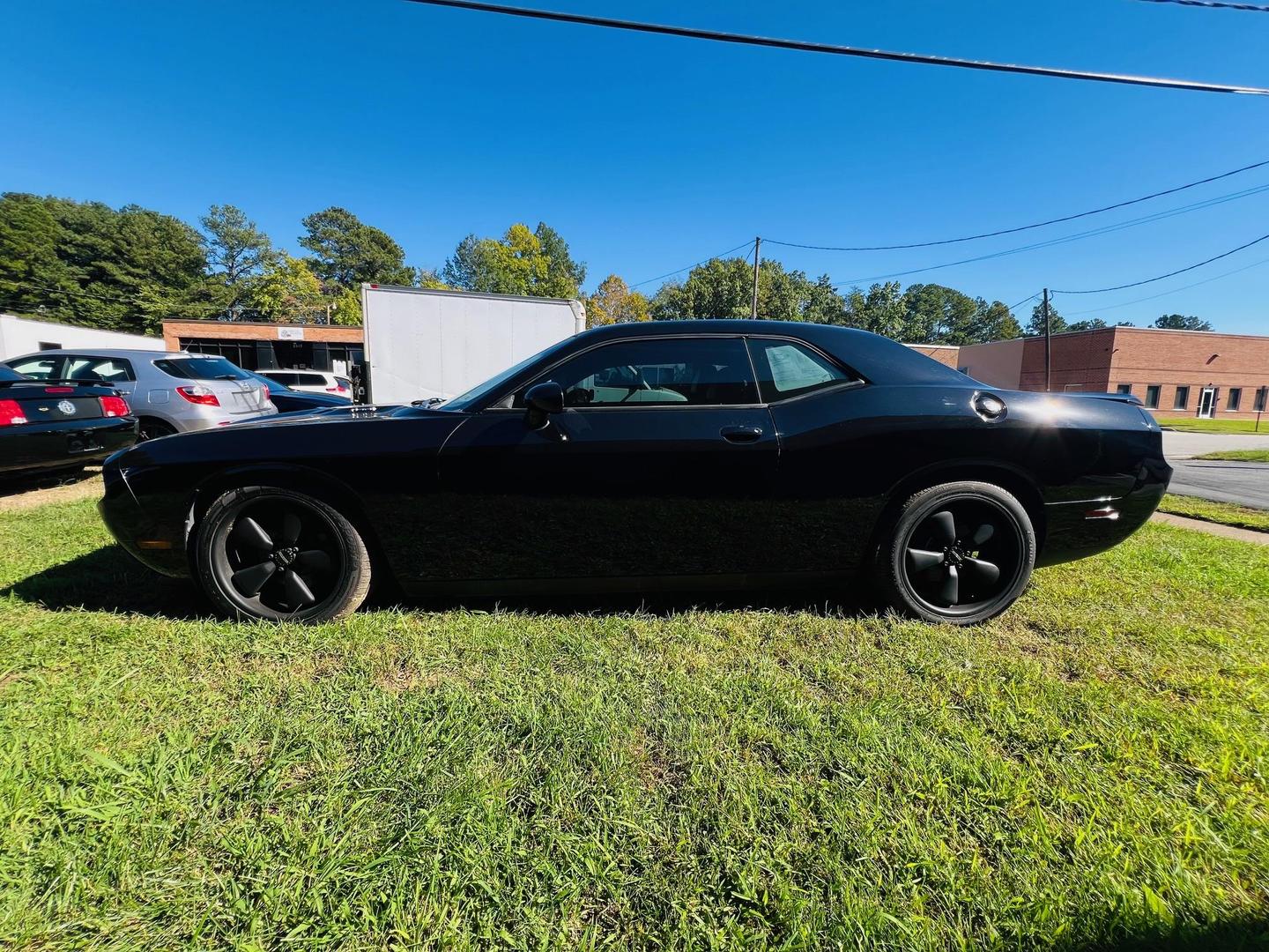 2014 Dodge Challenger R/T photo 4