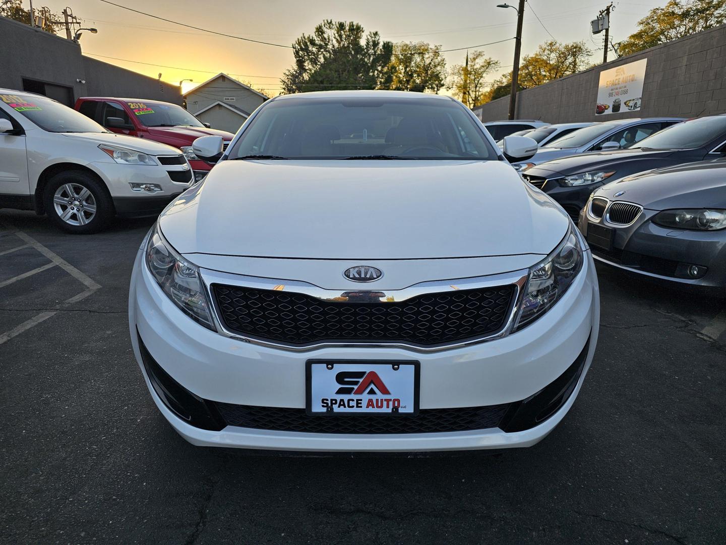 2013 Kia Optima LX photo 2