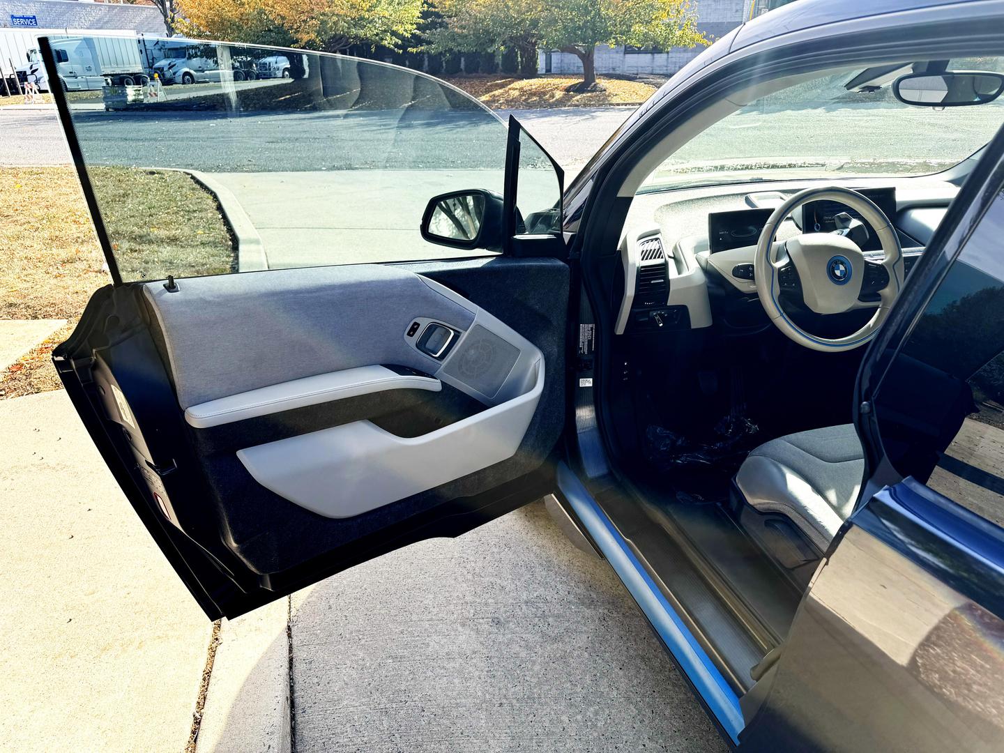 2015 BMW i3 null photo 10