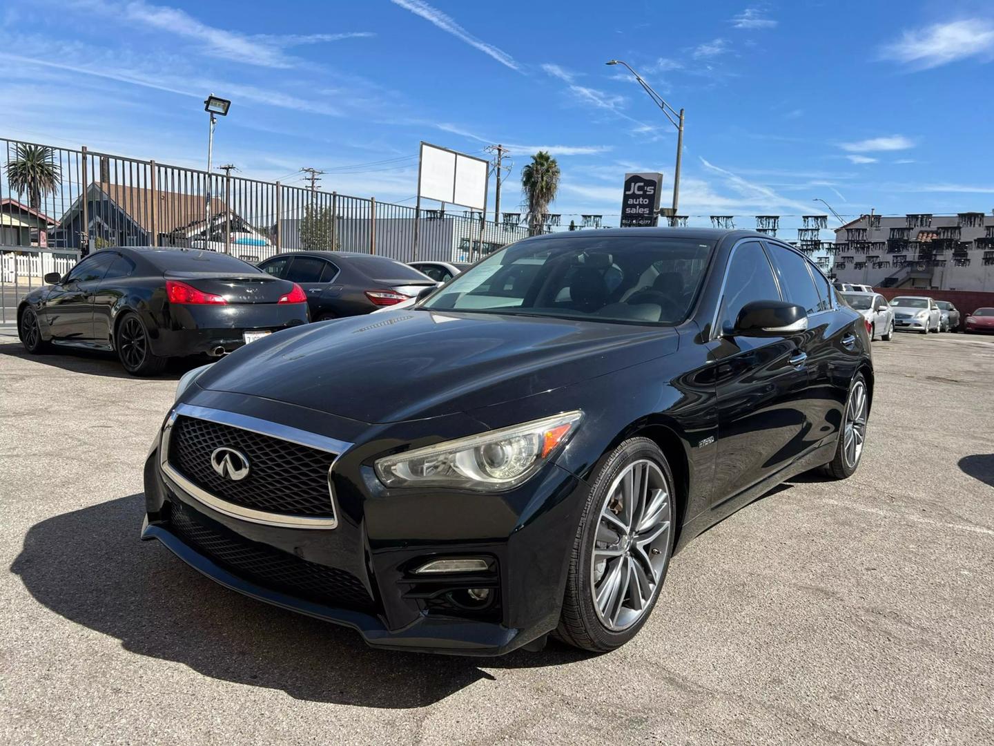 INFINITI Q50's photo