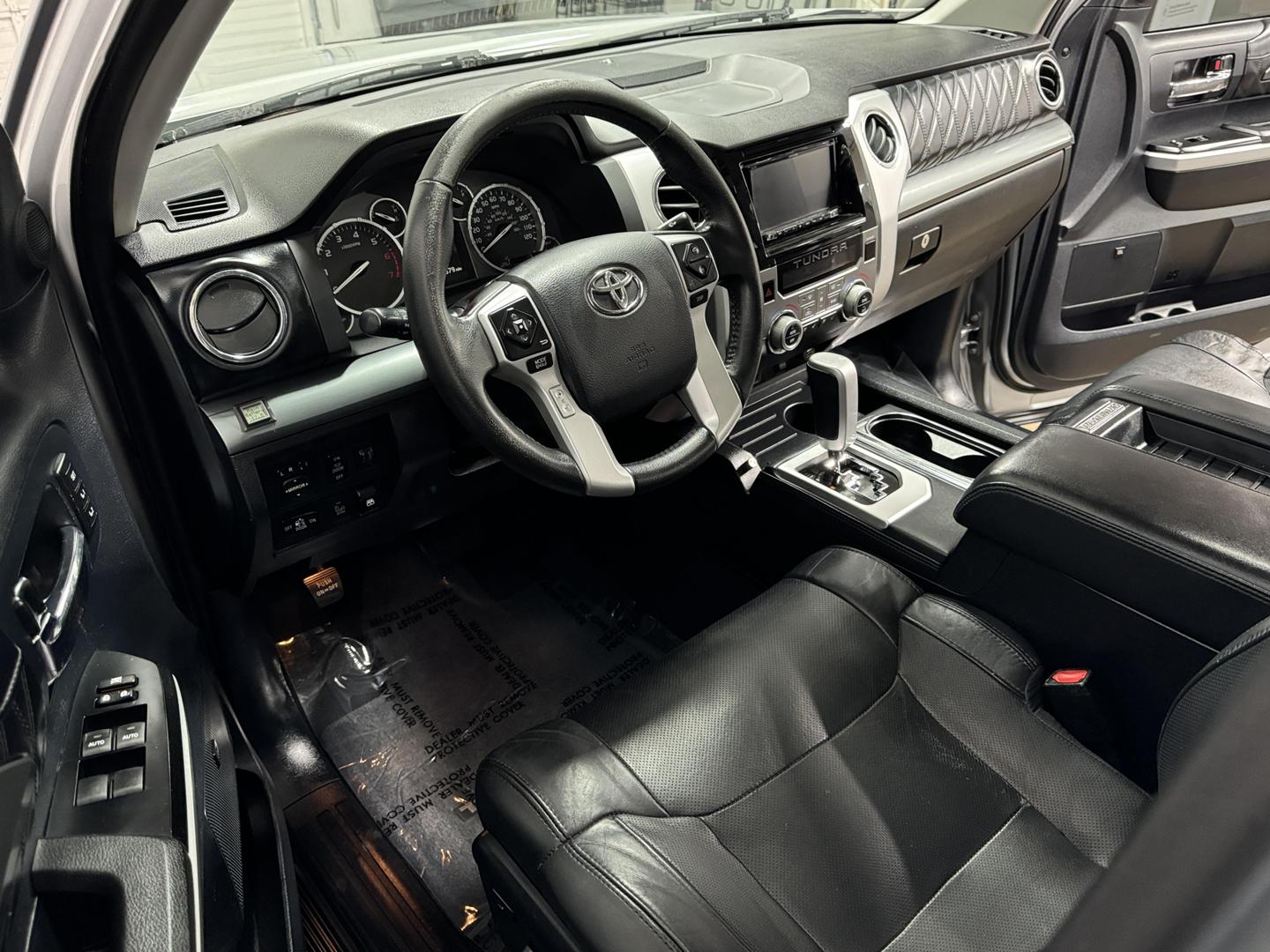 2014 Toyota Tundra Platinum photo 17