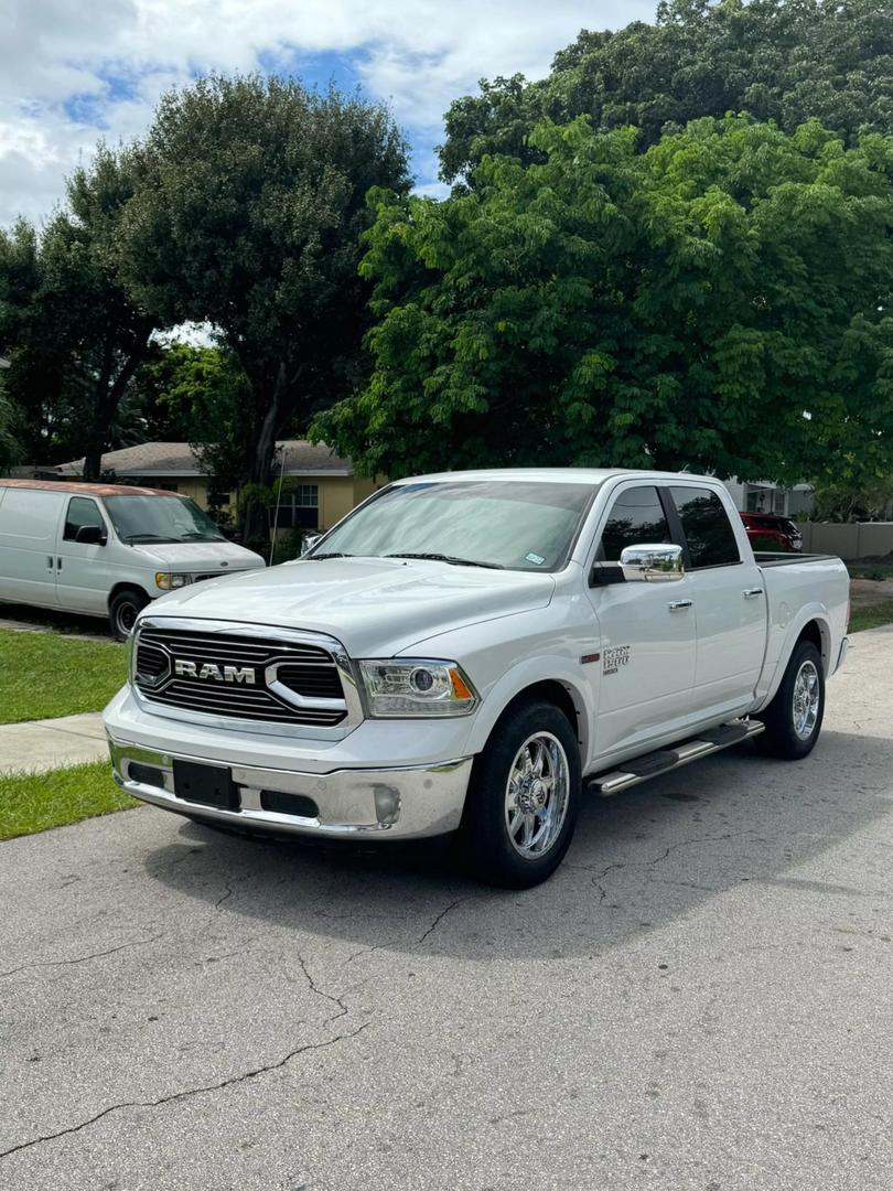 2019 RAM Ram 1500 Classic Laramie photo 3