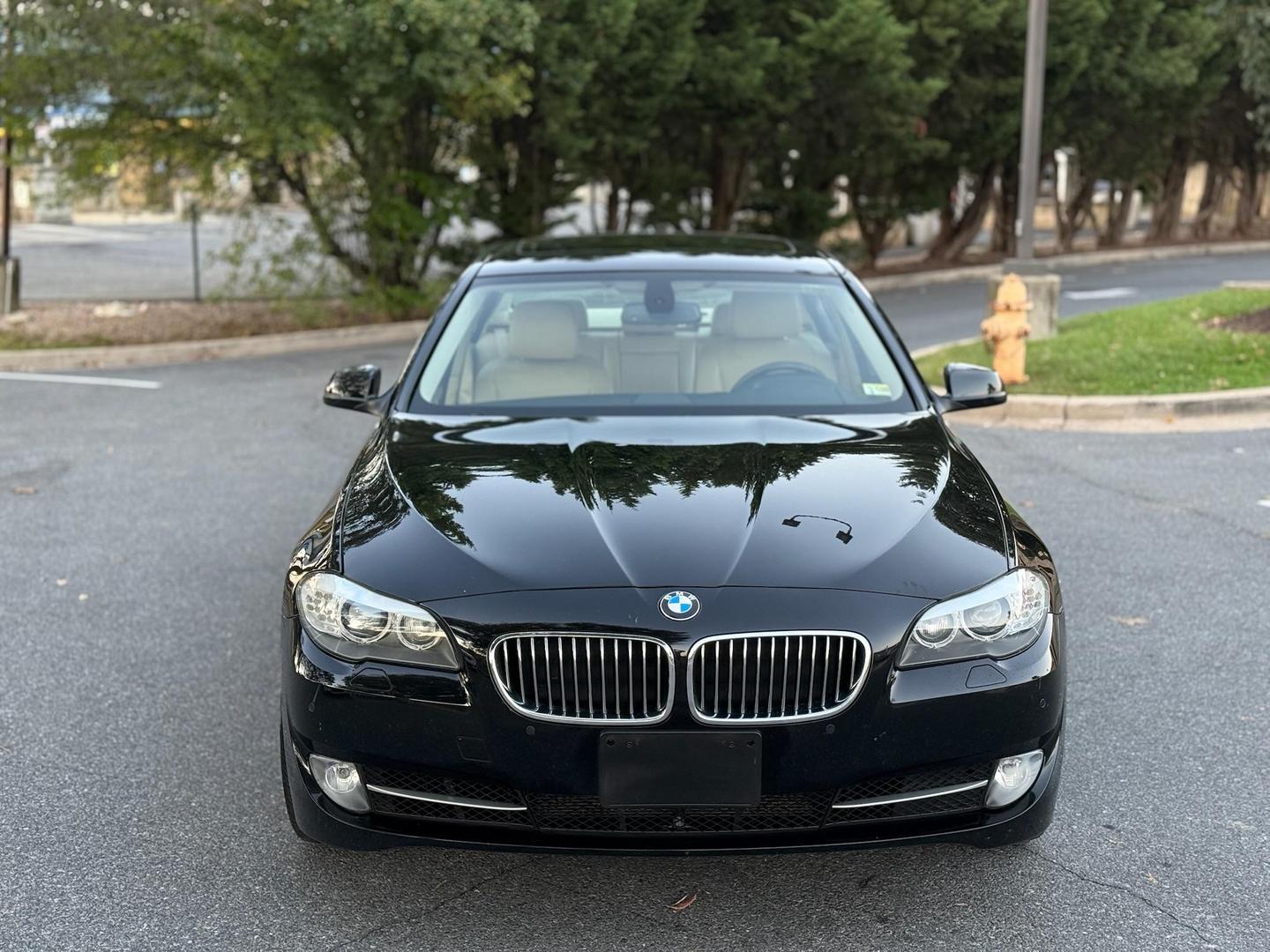 2012 BMW 5 Series 535i photo 4