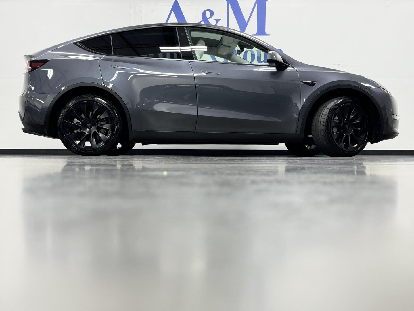 2022 Tesla Model Y Long Range photo 4