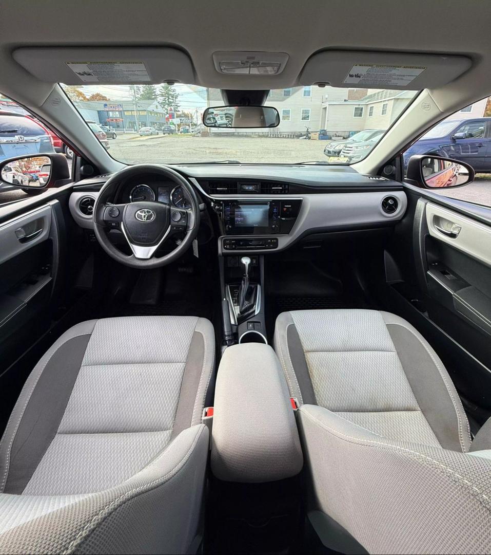 2017 Toyota Corolla LE photo 34