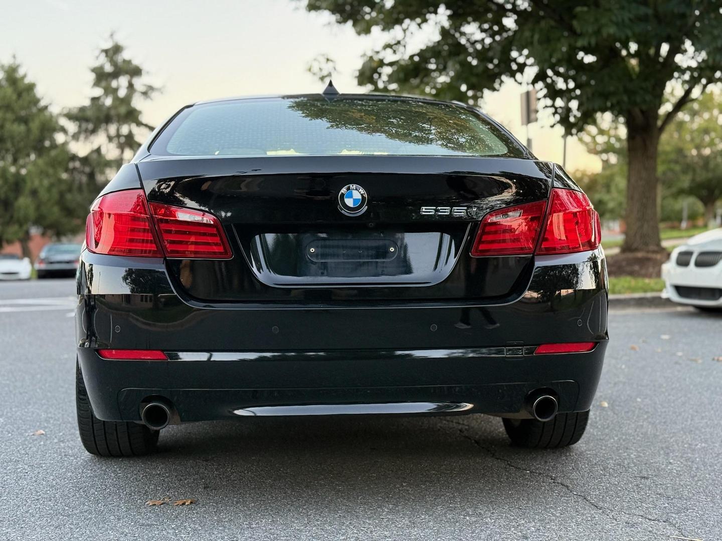 2012 BMW 5 Series 535i photo 13