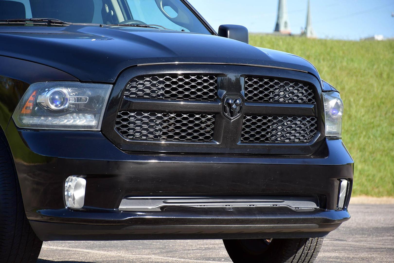 2014 RAM Ram 1500 Pickup Tradesman photo 2