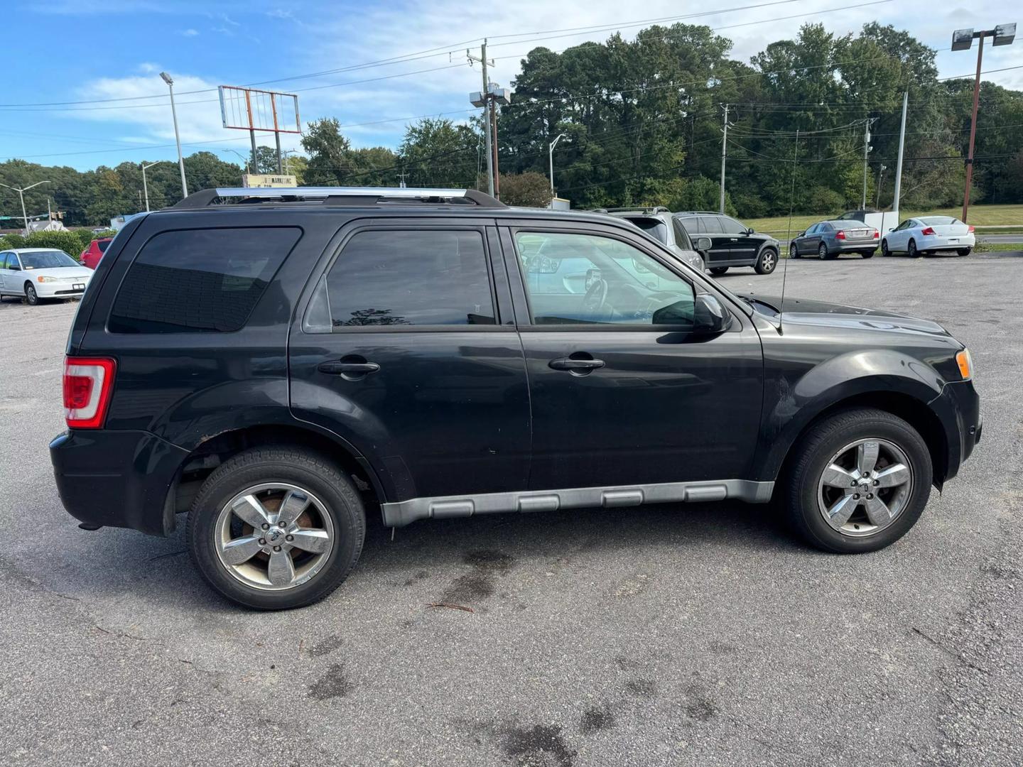 2011 Ford Escape Limited photo 3