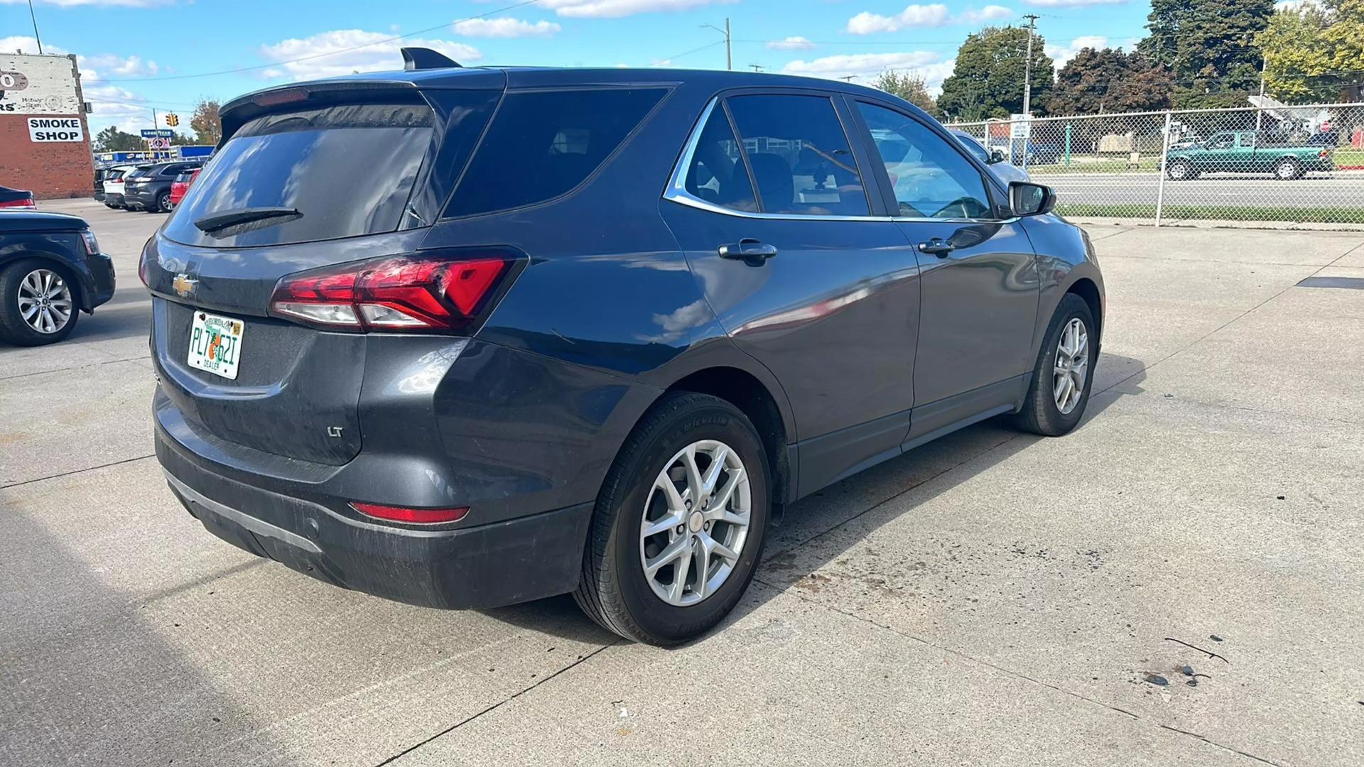 2022 Chevrolet Equinox LT photo 7