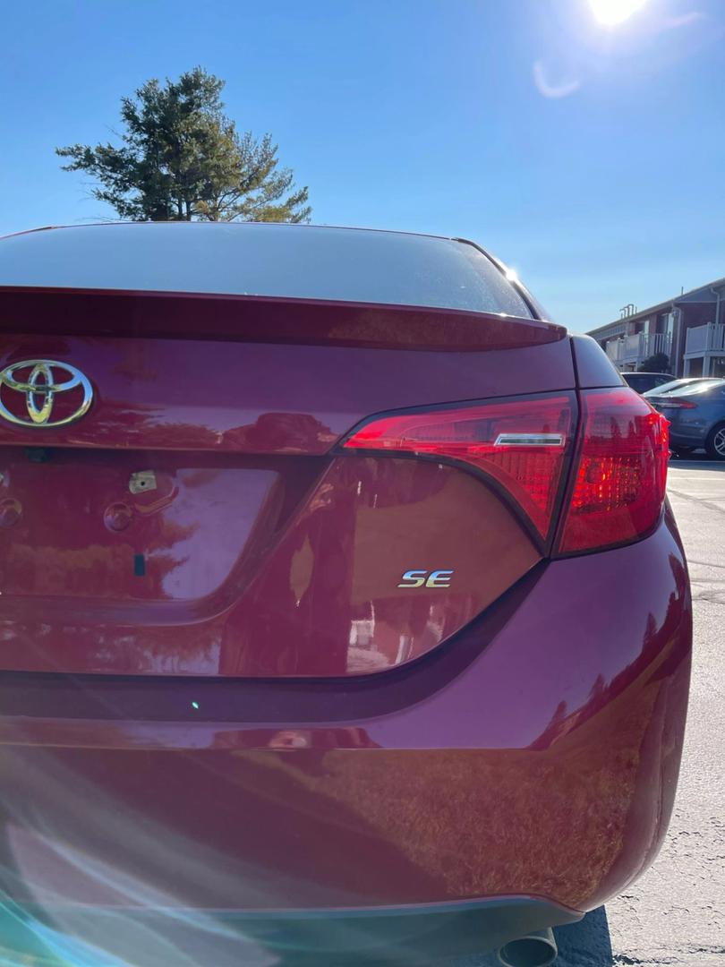 2017 Toyota Corolla SE photo 31