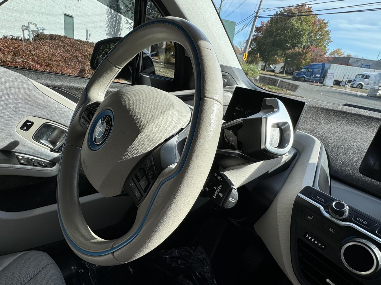 2015 BMW i3 null photo 27