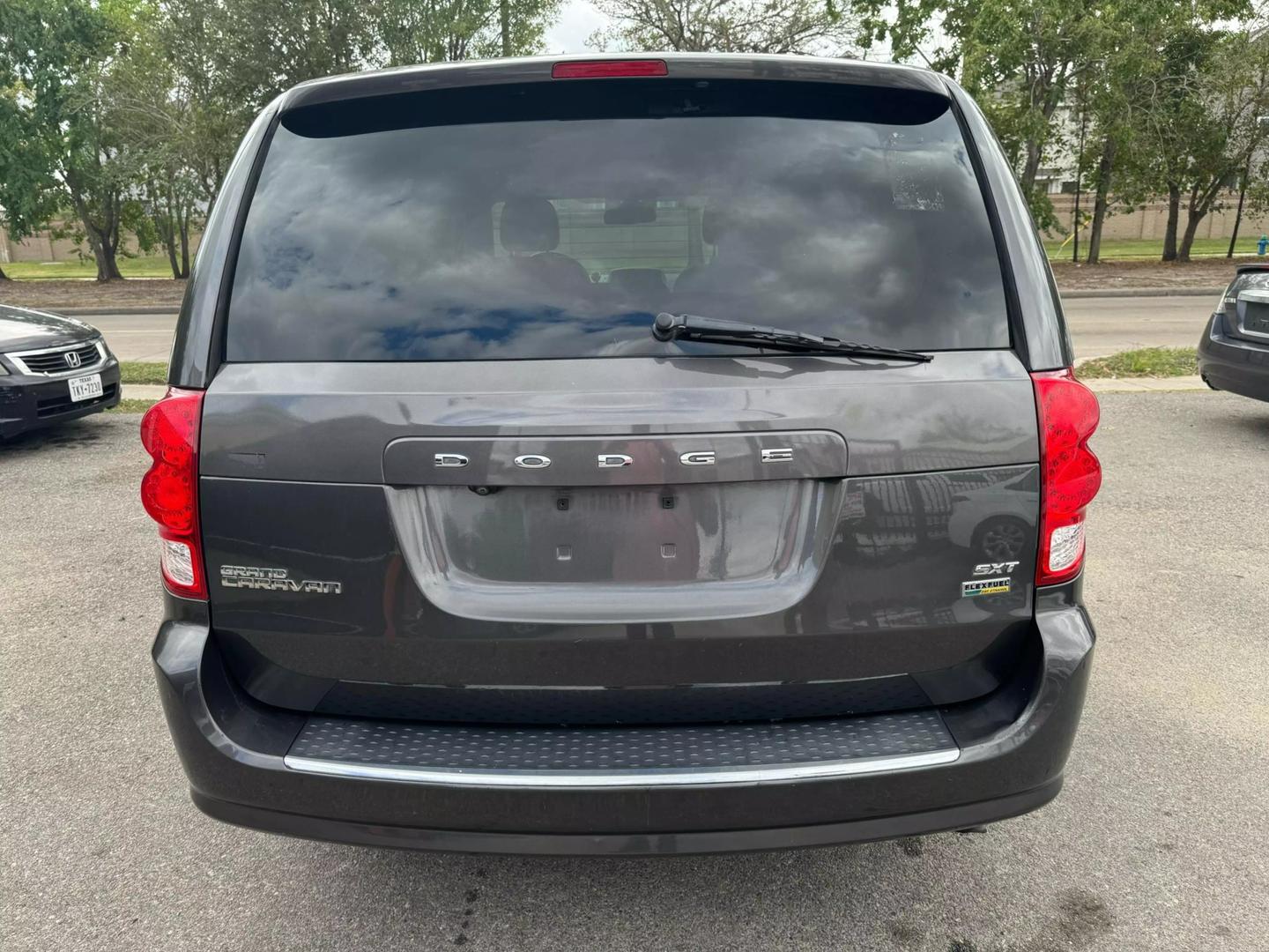 2019 Dodge Grand Caravan SXT photo 14