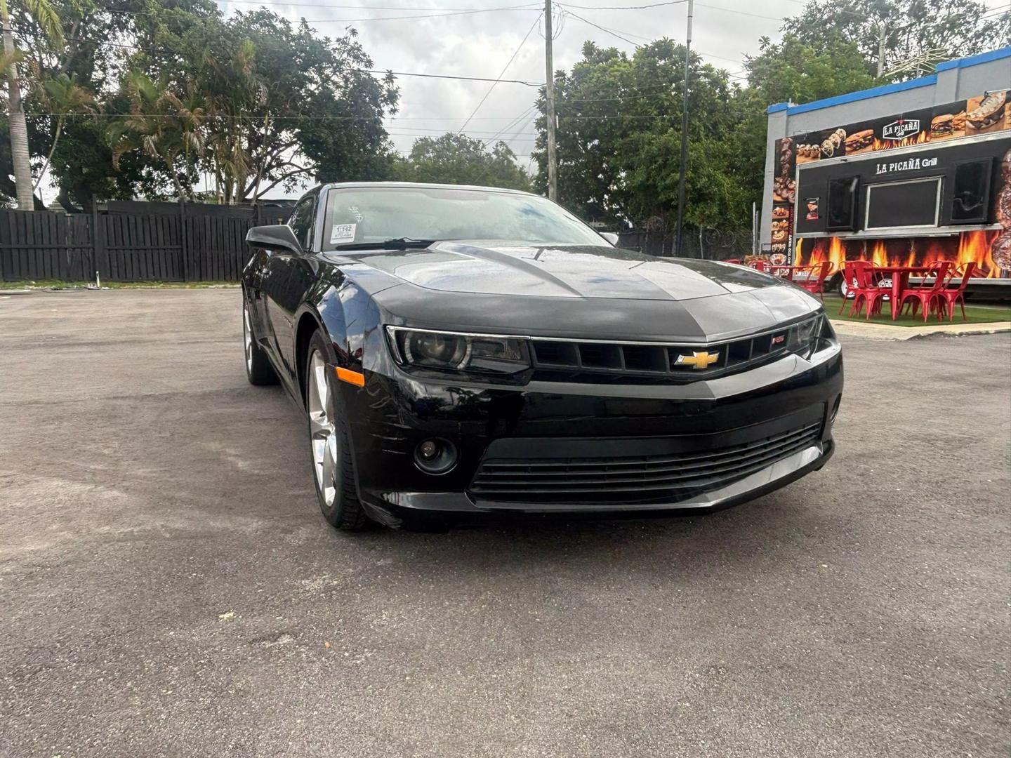 Chevrolet Camaro's photo