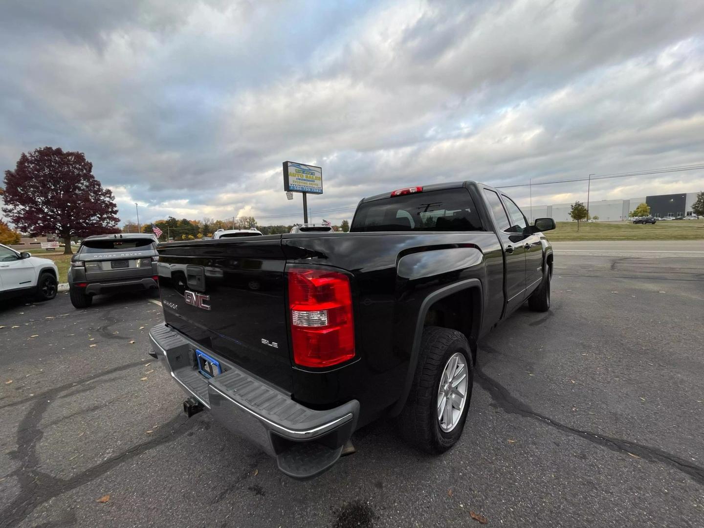 2018 GMC Sierra 1500 SLE photo 6